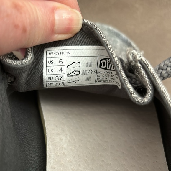 HEY DUDE WENDY FLORA SZ 6-NEW - Picture 3 of 4